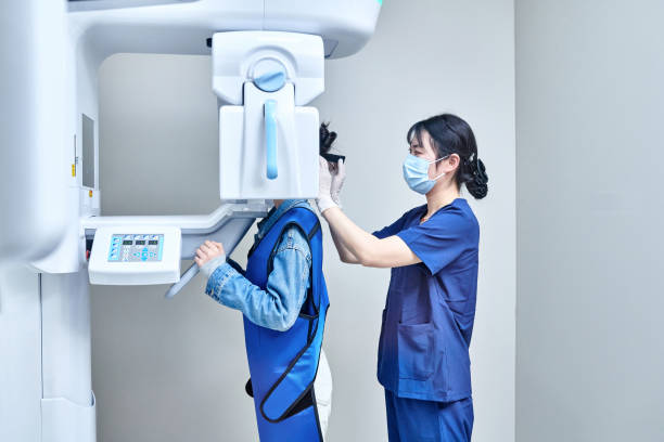 Best Emergency Tooth Extraction in Wright, FL